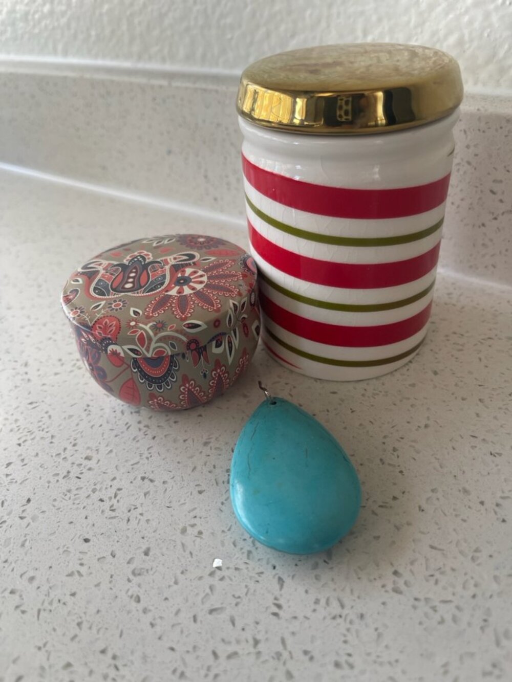 Lot: Storage Cannister, Faux Turquoise Pendant, Bergamot Candle